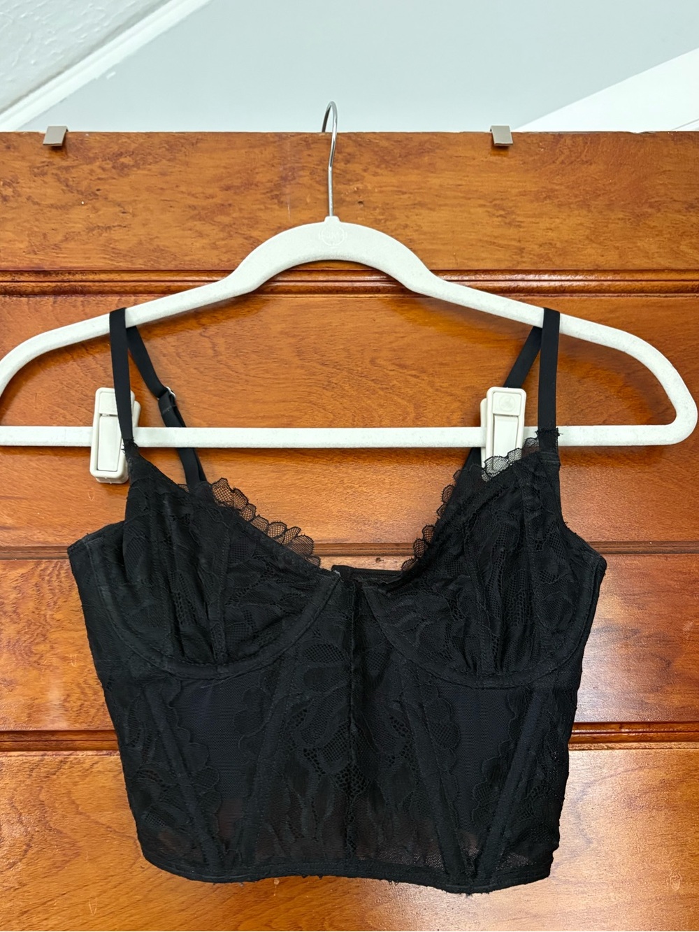 Black lace Hollister going out top